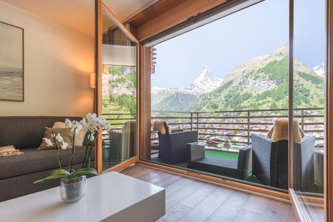 Modern Apartment With View Over Церматт Экстерьер фото